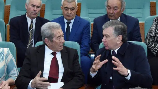 Жамоатчилик назарида янги президент Шавкат Мирзиёев тарафидан тантанали очилган мазкур санъат маскани вилоят мусиқали драма театрига тегишли бино деб тушунилади, аммо айни жойдаги муҳит ва тартиб билан яқиндан танишилганда аслида театр янги бинога кўчиб, янги муаммо ва ташвишлар гирдобида қолгани англашилади.