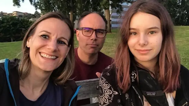 جسيكا وآرون وأليس