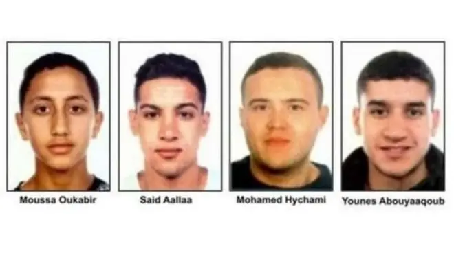 نشرت الشرطة في وقت سابق صور المشتبه بهم