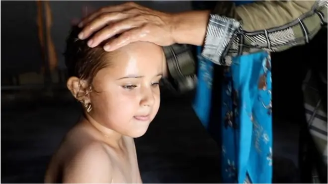 ‘අපිට කූඩාරම තුළ හුස්ම හිරවෙනවා වගේ දැනෙනවා, දරුවන් ක්ලාන්ත වෙනවා'