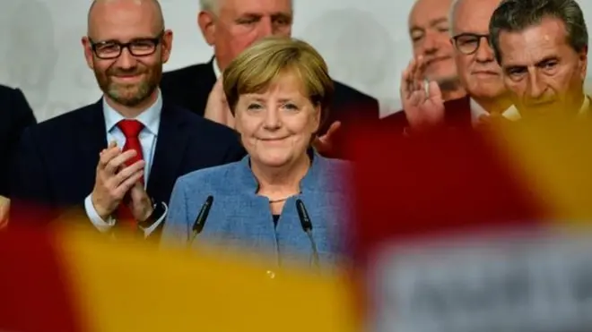 Bà Merkel giành ghế thủ tướng cho nhiệm kỳ thứ tư nhưng cần các đảng liên minh mới.