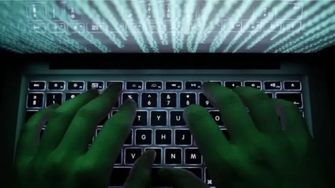 دغو هېکرانو د ۳۲۰ پوهنتونونو او نورو ادارو مواد غلا کړي دي.