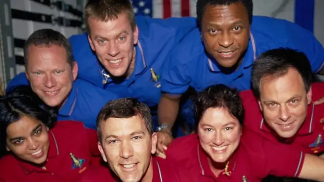 في الأول من فبراير/شباط 2003 كان مكوك الفضاء كولومبيا راجعا من مهمة فضائية إلى الأرض عندما اختفى من على شاشات الرادار.