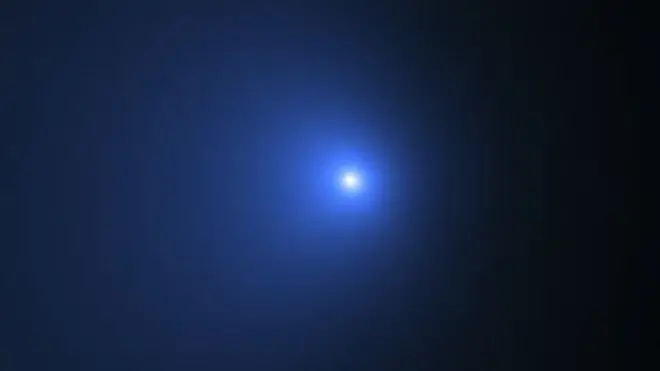 ఇందులో ఎడమవైపు ఫొటో 2022 జనవరి 8 నాటి చిత్రం. కుడివైపు చిత్రంలో తోకచుక్క కేంద్రకం చుట్టూ ఉండే ‘కోమా’ కనిపిస్తుంది.