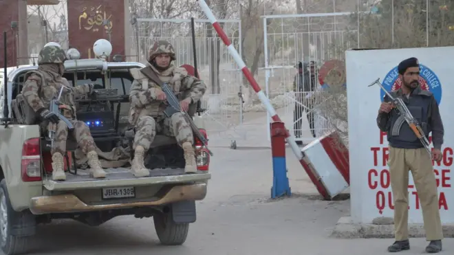 پولیس کا یہ تربیتی مرکز خاصے بڑے علاقے پر پھیلا ہوا ہے اور اس کا رقبہ دو سو ایکڑ سے زیادہ ہے