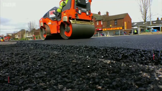 Пластмаса - в дороги