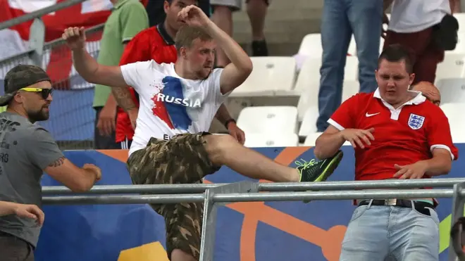 Российские ультрас устраивали беспорядки на прошедшем чемпионате Европы во Франции