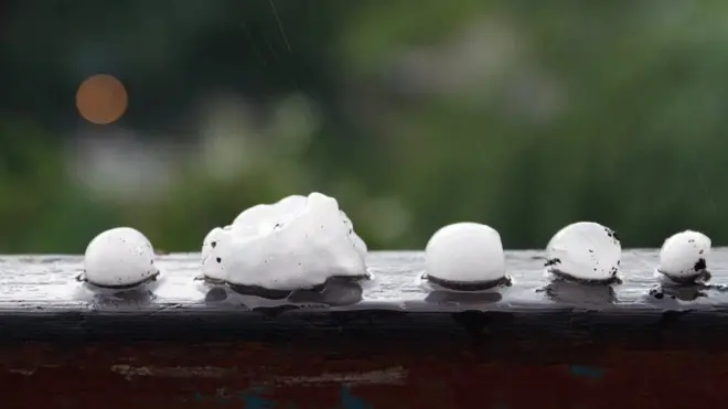 Град, що випав в Ужгороді