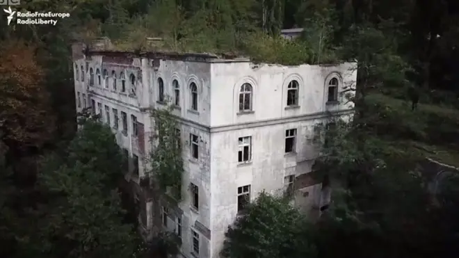 Акармара колись була шахтарським селищем, а тепер це місто-привид