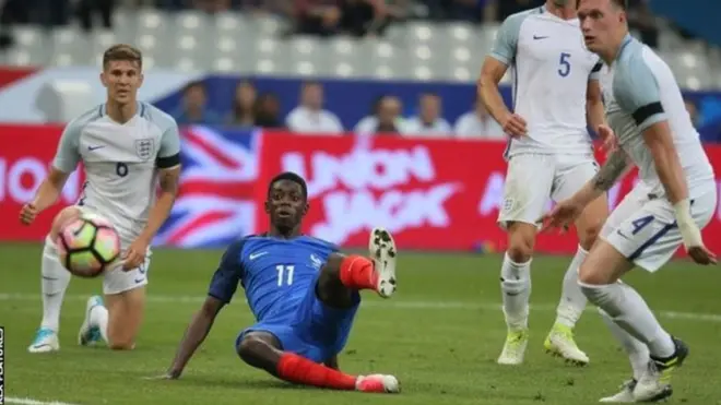 Dembele akifiungia France bao la ushindi dhidi ya Uingereza