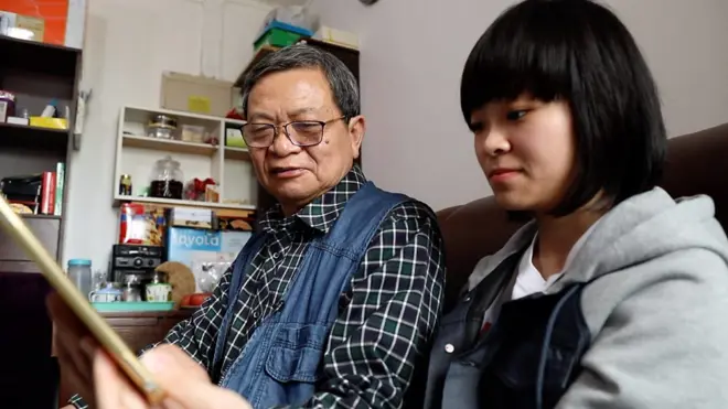 夏思源（左）与女儿夏绰敏（右）