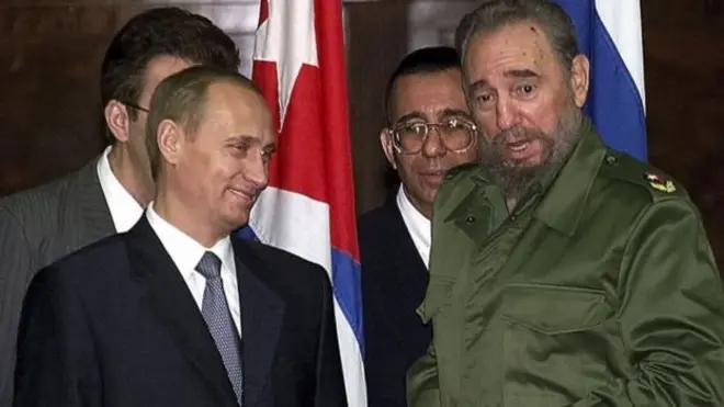 فېډل کاسټرو د روسيې له ولسمشر ولادي میر پوتين سره