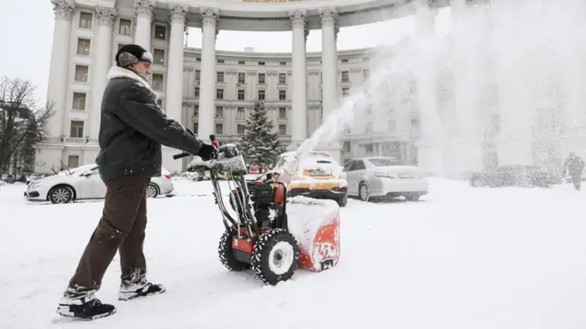 Сніг у Києві