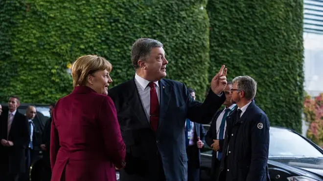 Президент України Петро Порошенко та канцлер Німеччини Ангела Меркель у Берліні