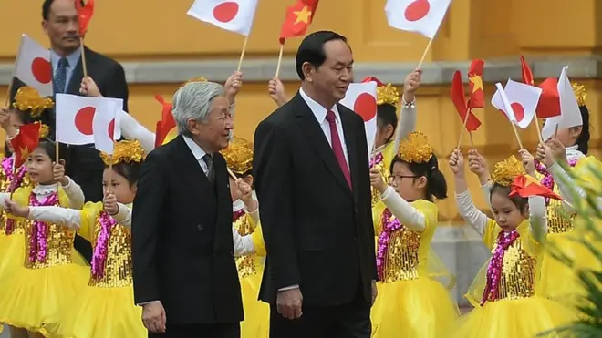 Về quan hệ chính trị Việt - Nhật nhân chuyến thăm của Nhật Hoàng tới Việt Nam, một học giả từ Tokyo nhận định, Nhật Bản 'quan trọng nhất đối với' Việt Nam ở châu Á.