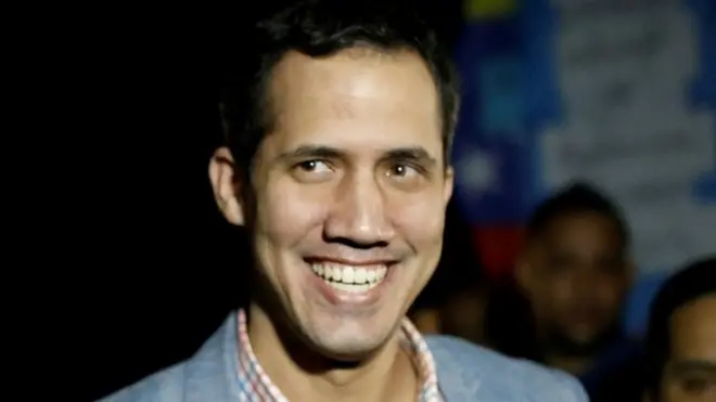 Хуан Гуаидо возглавляет оппозиционный парламент Венесуэлы