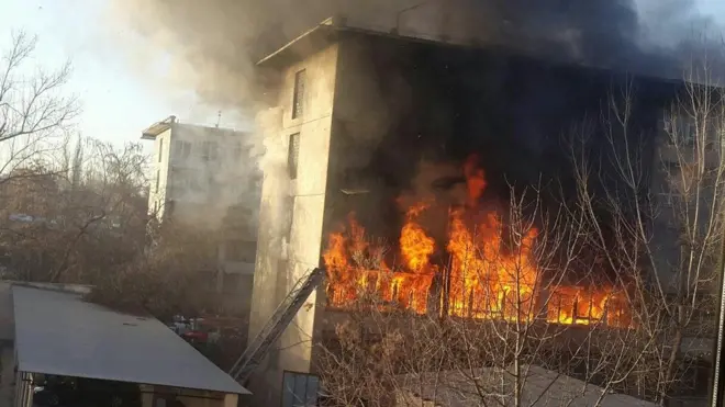 Тошкентдаги ёнғин чиққан бино.