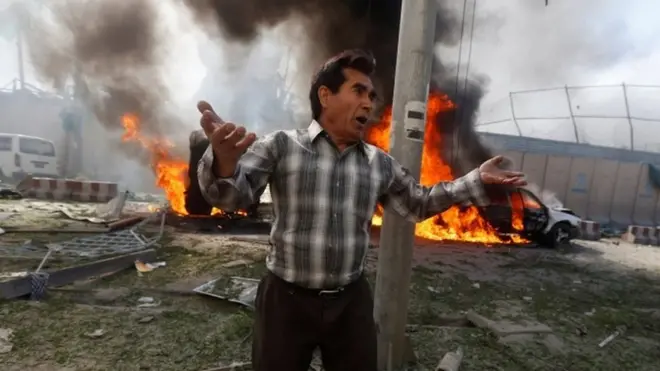 Взрыв, который стал самым мощным в Кабуле за последние годы, произошел в начале священного месяца Рамадан.