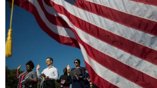 swearing in ceremony for immigrants