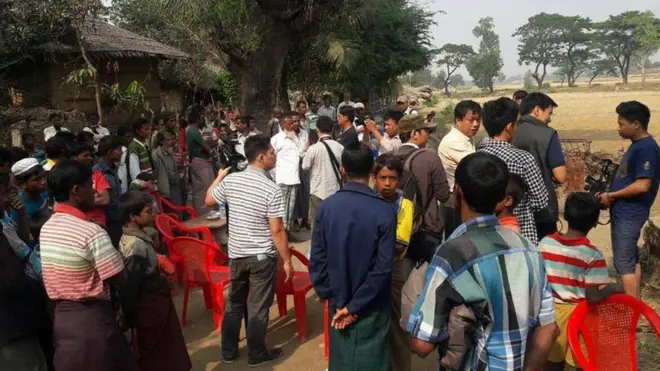 မောင်တောဒေသကို ရောက်သွားတဲ့ သတင်းထောက်တွေ ဒေသခံတွေနဲ့ မေးမြန်း