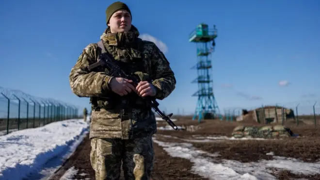 Украјински војник на једној од граница