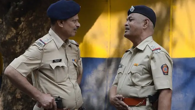 Полицейские начали операцию по поимке преступников
