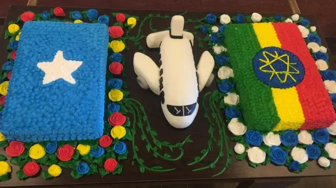 ብምስሊ ባንዴራ ሶማሊያ (ፀጋም) ኢትዮጵያ (የማን) ዝተሰርሐ ኬክ