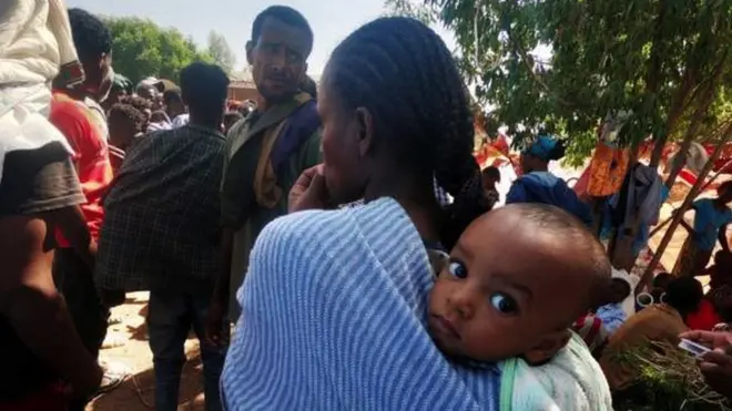 ብሰንኪ እቲ ጎንጺ፡ ብኣሽሓት ዝቑጸር ህዝቢ ካብ ትግራይ ናብ ጎረቤት ሃገር ሱዳን ይስደድ ኣሎ