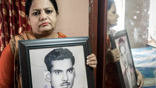 Suraya Parveen señala que la tumba era el último símbolo de su padre. (Foto: Amirul Rajiv)