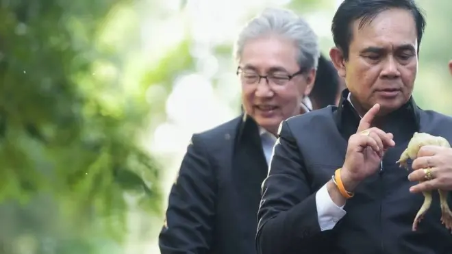 สมคิด และพลเอกประยุทธ์