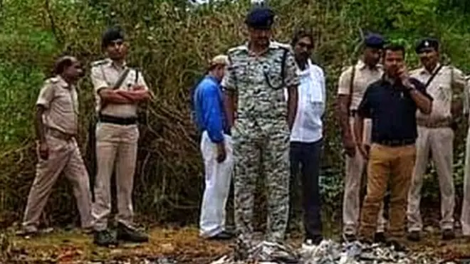 पुलिस अधिकारी