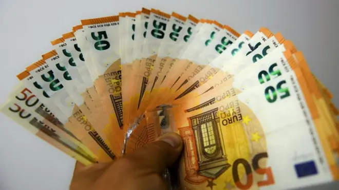 Кому и откуда шли деньги?