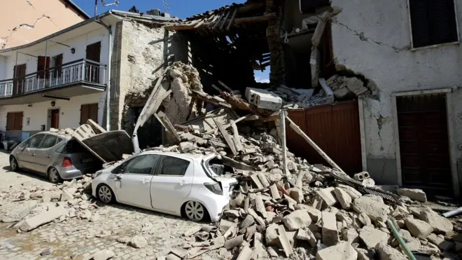 İtalya'da Çarşamba günü meydana gelen depremler büyük yıkım ve paniğe sebep olmuştu.