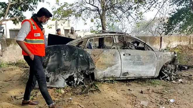 दुर्घटना के बाद ऋषभ पंत की कार