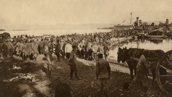 Искрцавање Тимочке дивизије у луку Гувија на Крфу