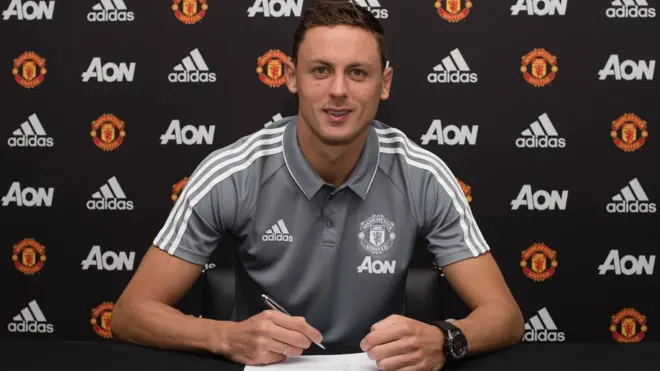 Nemanja Matic a rejoint Manchester United pour trois saisons et près de 45 millions d'euros.