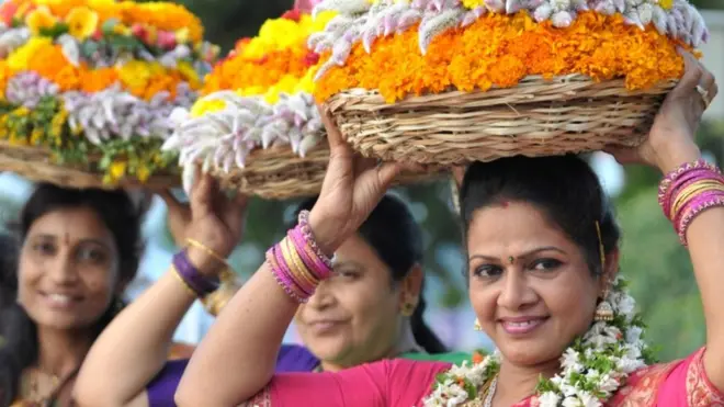 బతుకమ్మ