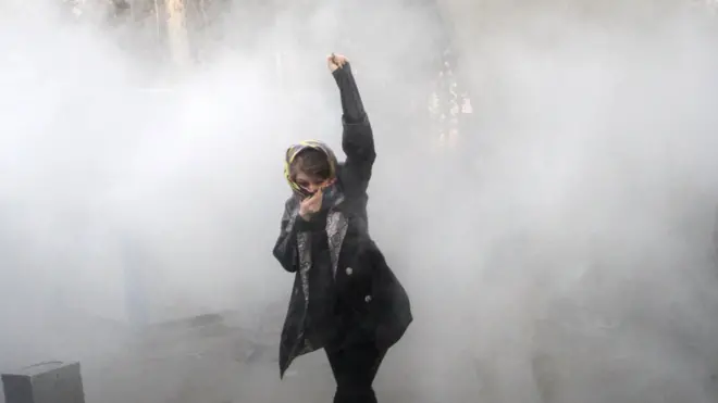 لاکھوں نوجوان ایرانیوں میں بیروزگاری سرکاری اعداد وشمار کہیں زیادہ ہے۔