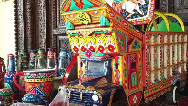 لوک ورثہ اسلام آباد میں پاکستان کے ثقافتی ہنر کے بارے میں آگاہی کا پانچ روزە تربیتی پروگرام منعقد ہوا جس میں 40 سے زائد طلبہ نے شرکت کی