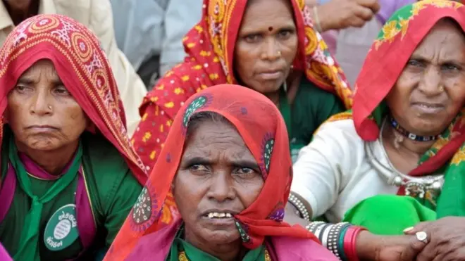 आदिवासियों की रैली