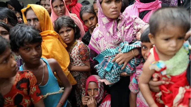 గత ఆగస్టు నుంచి దాదాపు 7 లక్షల మంది రోహింజ్యాలు బంగ్లాదేశ్‌కు పారిపోయారు