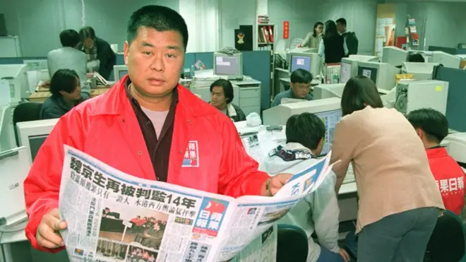 Jimmy Lai di kantor Apple Daily pada tahun 1995
