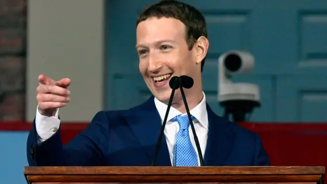 ۳۳ کلن زوکر برګ ویلي فیسبوک د ټولو د افکارو د ادلانه بدلانه ځای دی