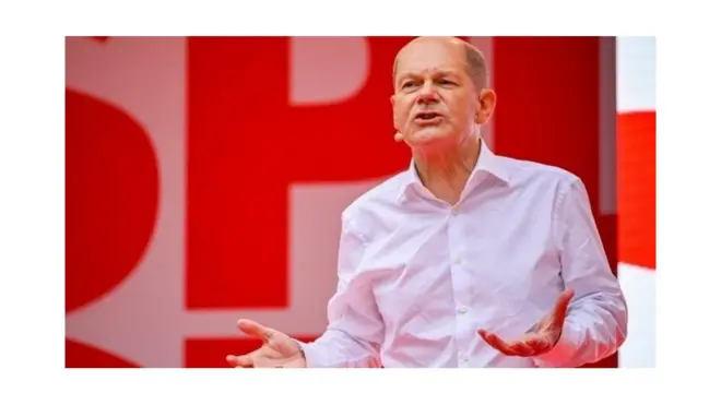 أولاف شولتز زعيم الحزب الديمقراطي الاشتراكي