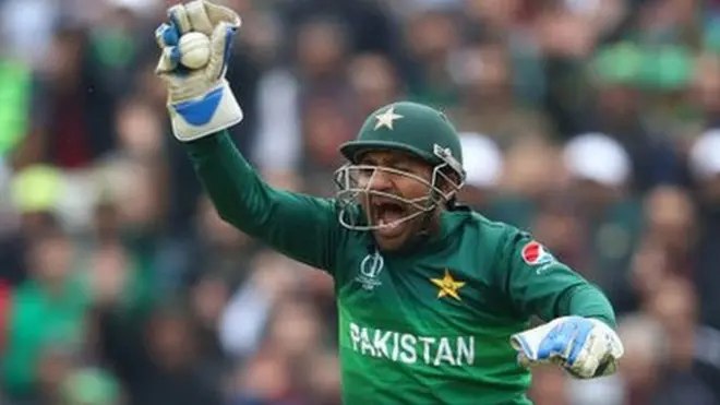 قسمت سرفراز سے زیادہ بہتر نکلی کہ ٹاس ہار گئے اور پہلے بولنگ کی ذمہ داری مل گئی۔