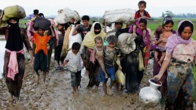 රෝහින්ග්‍යා මුස්ලිම්වරු 750,000ක් දේශසීමාව තරණය කොට බංග්ලාදේශයට පලා ගියහ