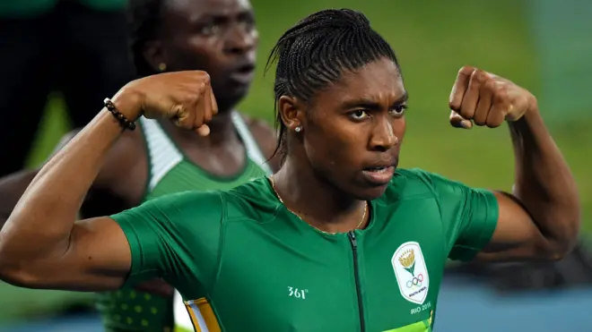 Caster Semenya celebró su victoria en la carrera en Río 2016