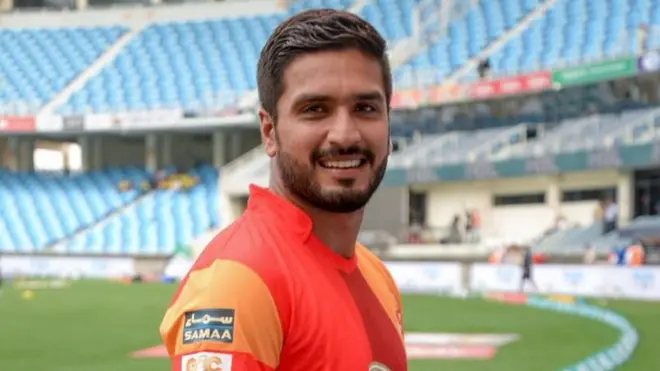 بیان میں کہا گیا ہے کہ ڈاکٹر کا مشورہ یہی ہے کہ رومان کو مکمل صحت یابی تک آرام کرنا چاہیے