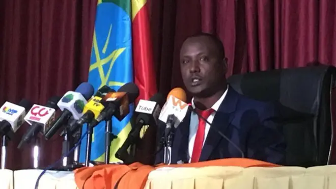 Obbo Zinaabuu Xuunnoo haala waktaawwaa irratti miidiyaaleef yommuu ibsa kennan