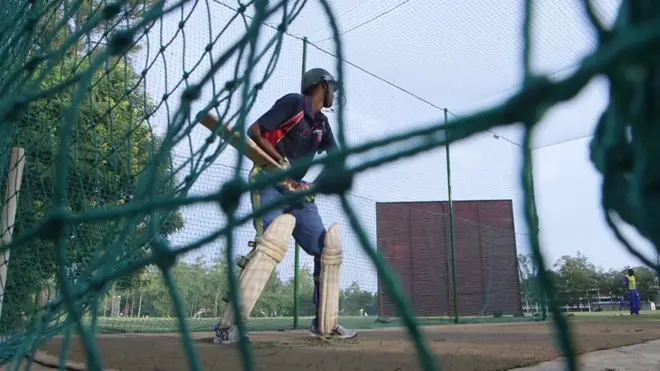 Au Rwanda, le cricket a le vent en poupe